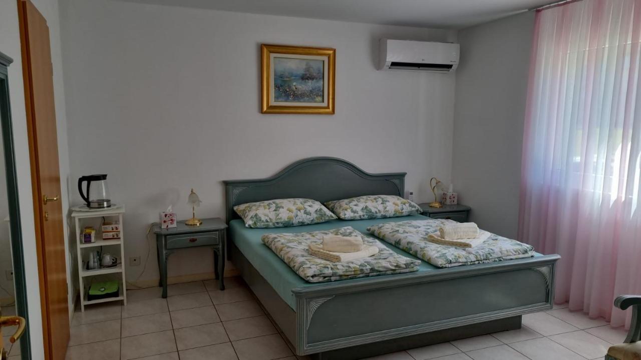 Hotel A U R O R A Cadenazzo Esterno foto